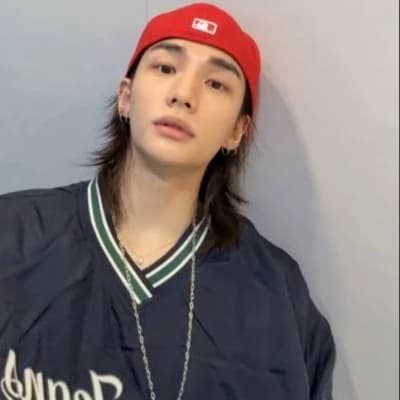HWANG HYUNJIN thumbnail