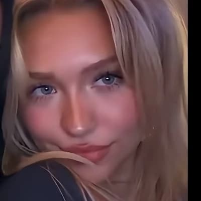 Mia thumbnail