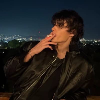 Elias Thorne thumbnail