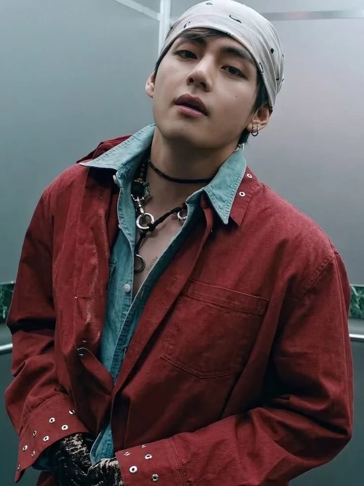 Kim Taehyung. thumbnail
