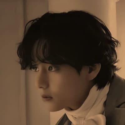 Kim Taehyung thumbnail