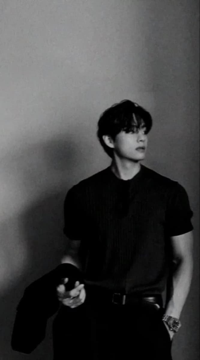 Kim Taehyung thumbnail