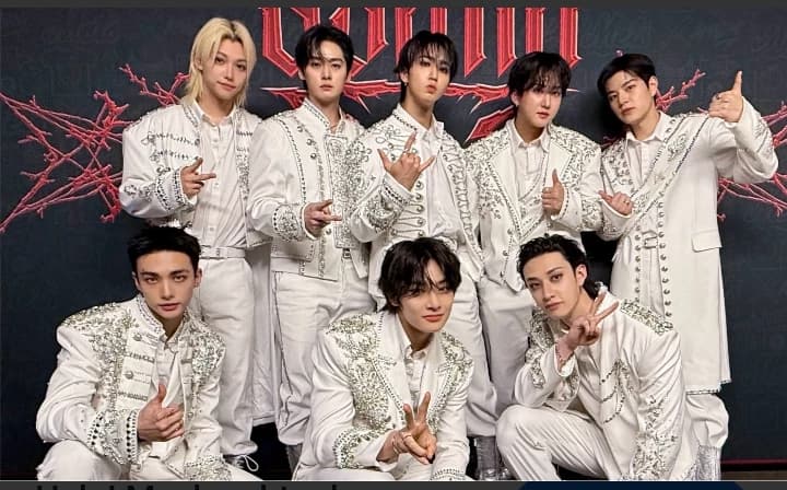 Stray Kids  thumbnail