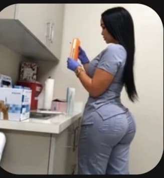 Doctor (hot), Hyllen thumbnail