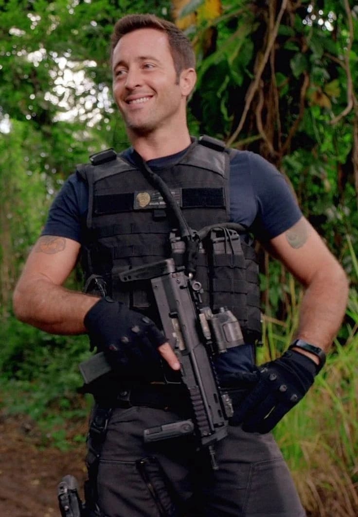 Steve McGarrett - Hawai Five-0 thumbnail