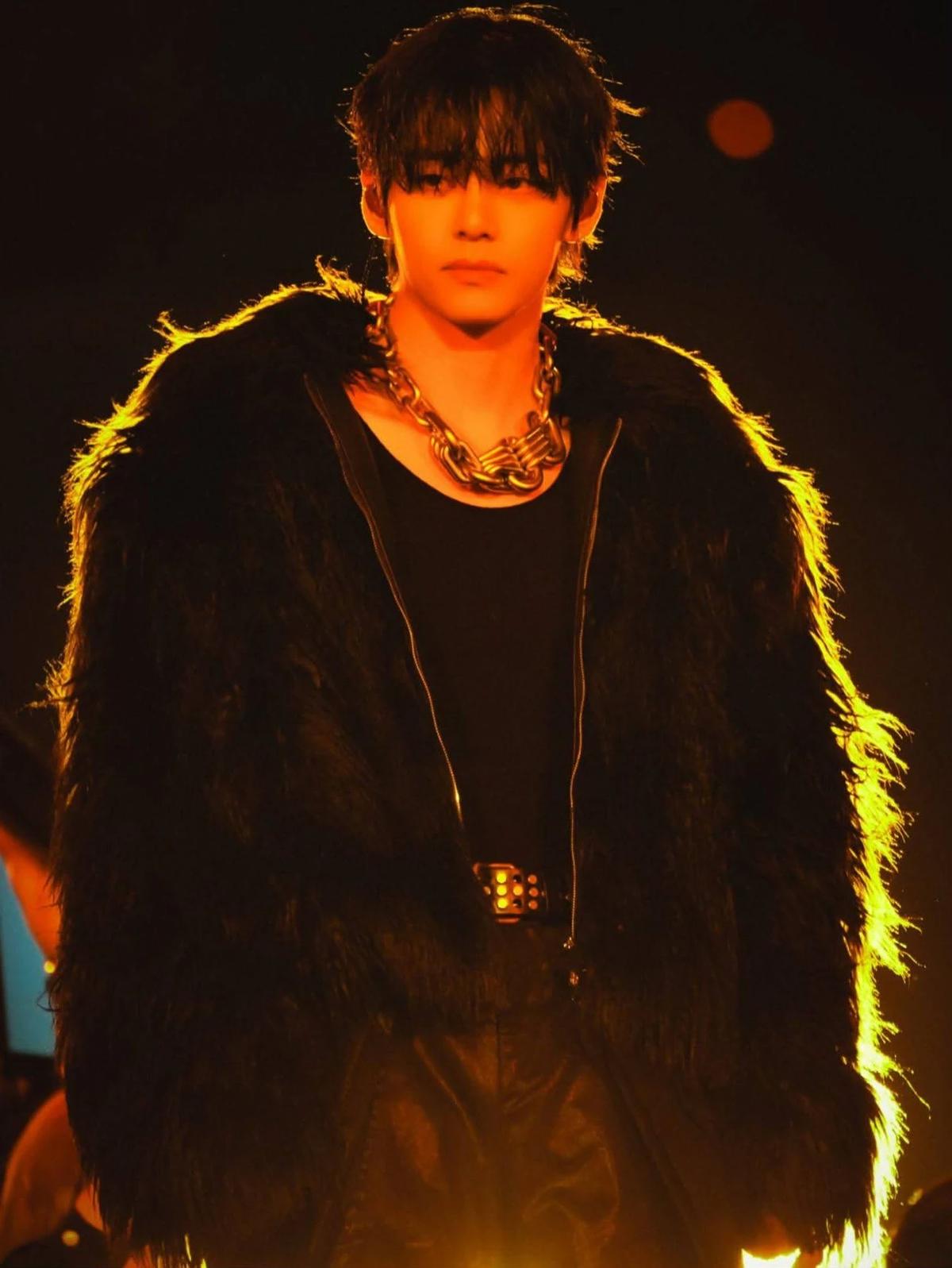 Kim Taehyung thumbnail