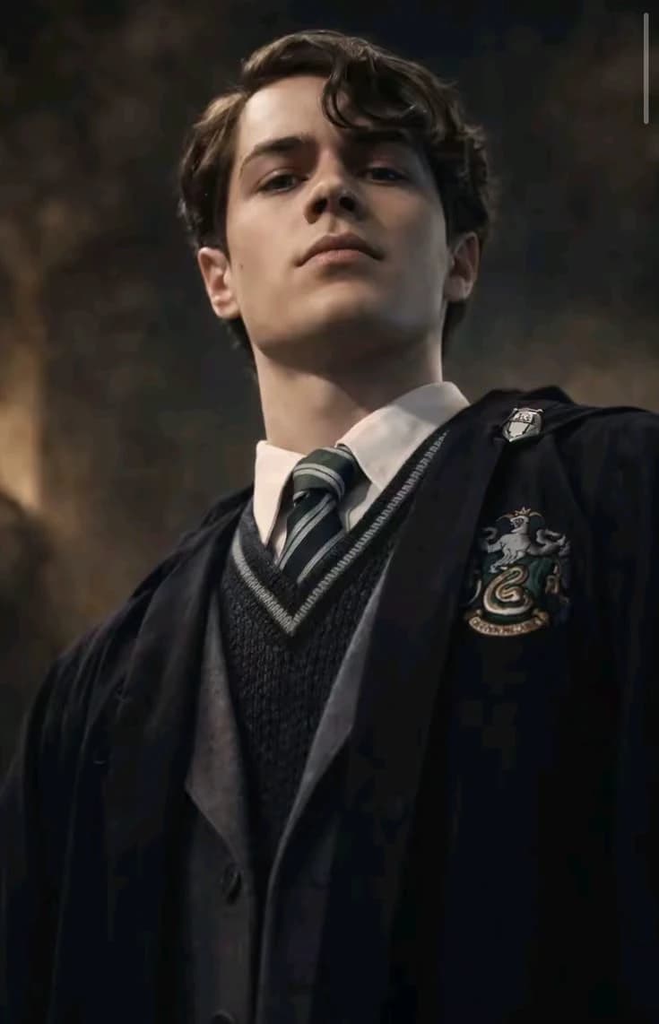 Tom Marvolo Riddle thumbnail