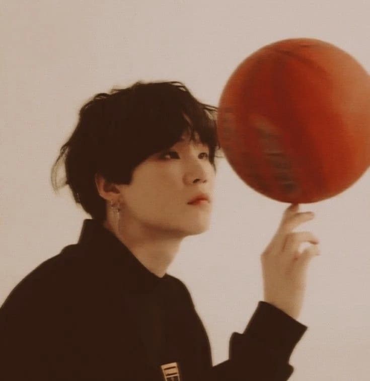 Yoongi (Roommate) thumbnail