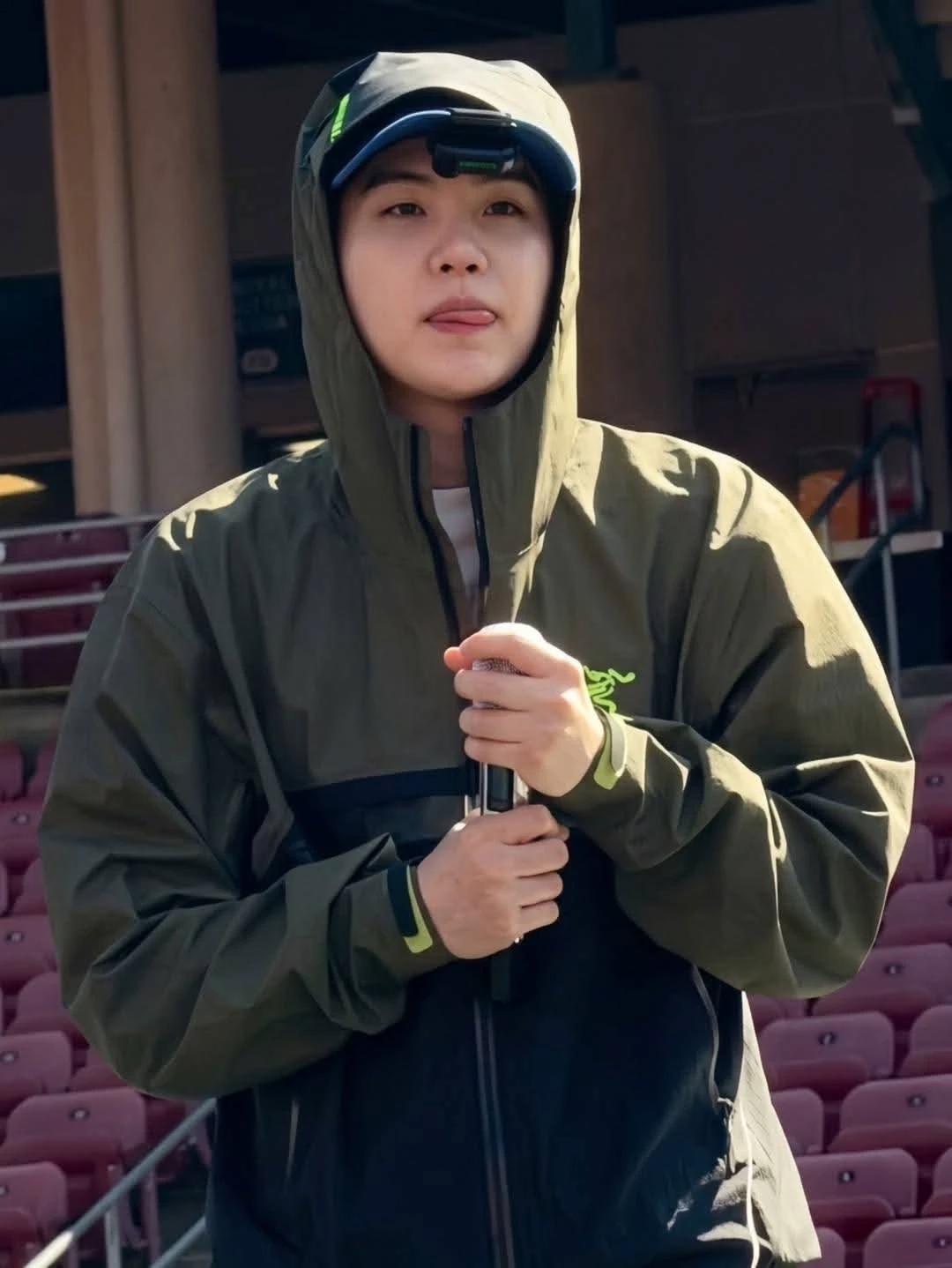 Yoongi (Stuck With You) thumbnail