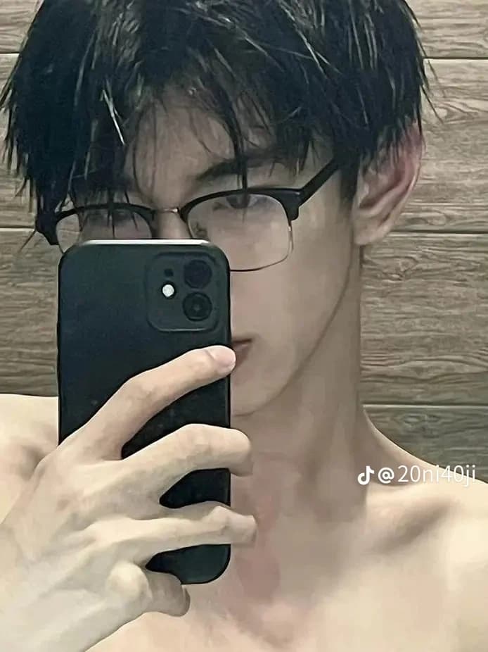 Leo (Leo Huang) thumbnail