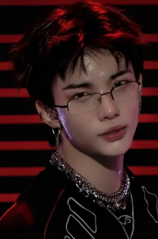 Hyunjin ✨✨🔥🔥 thumbnail