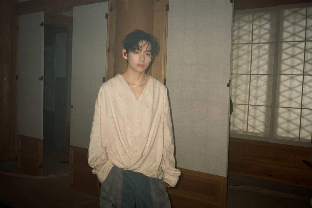 Taehyung is the ghost of the hospital thumbnail