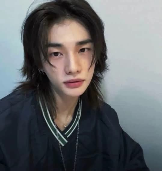 Hyunjin thumbnail