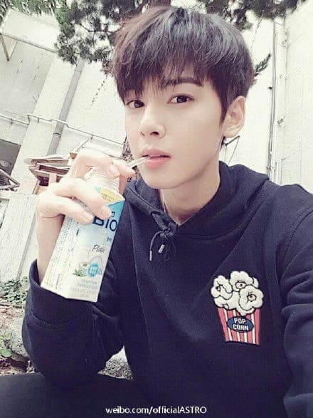 Cha Eun-Woo  thumbnail
