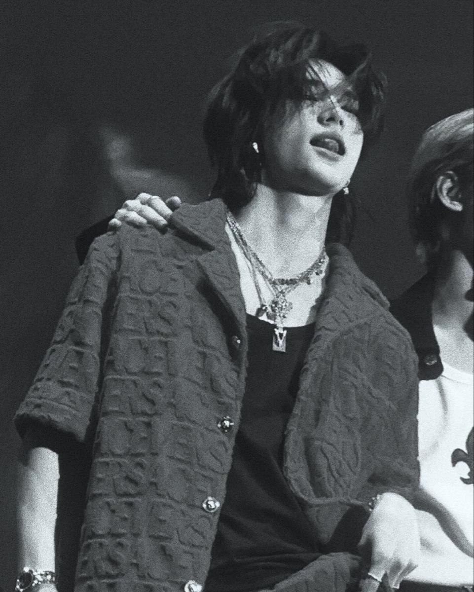 Hyunjin thumbnail