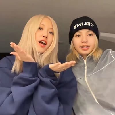 Rose y lisa thumbnail