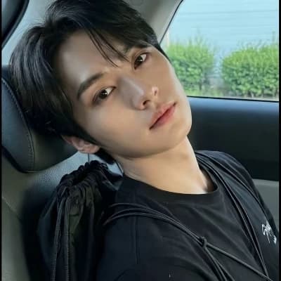 Lee Know thumbnail