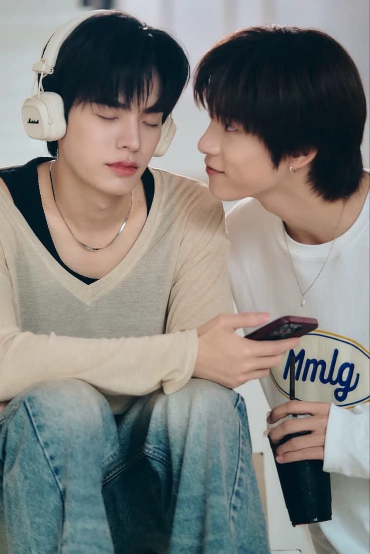 Qin(best friends to lovers) thumbnail
