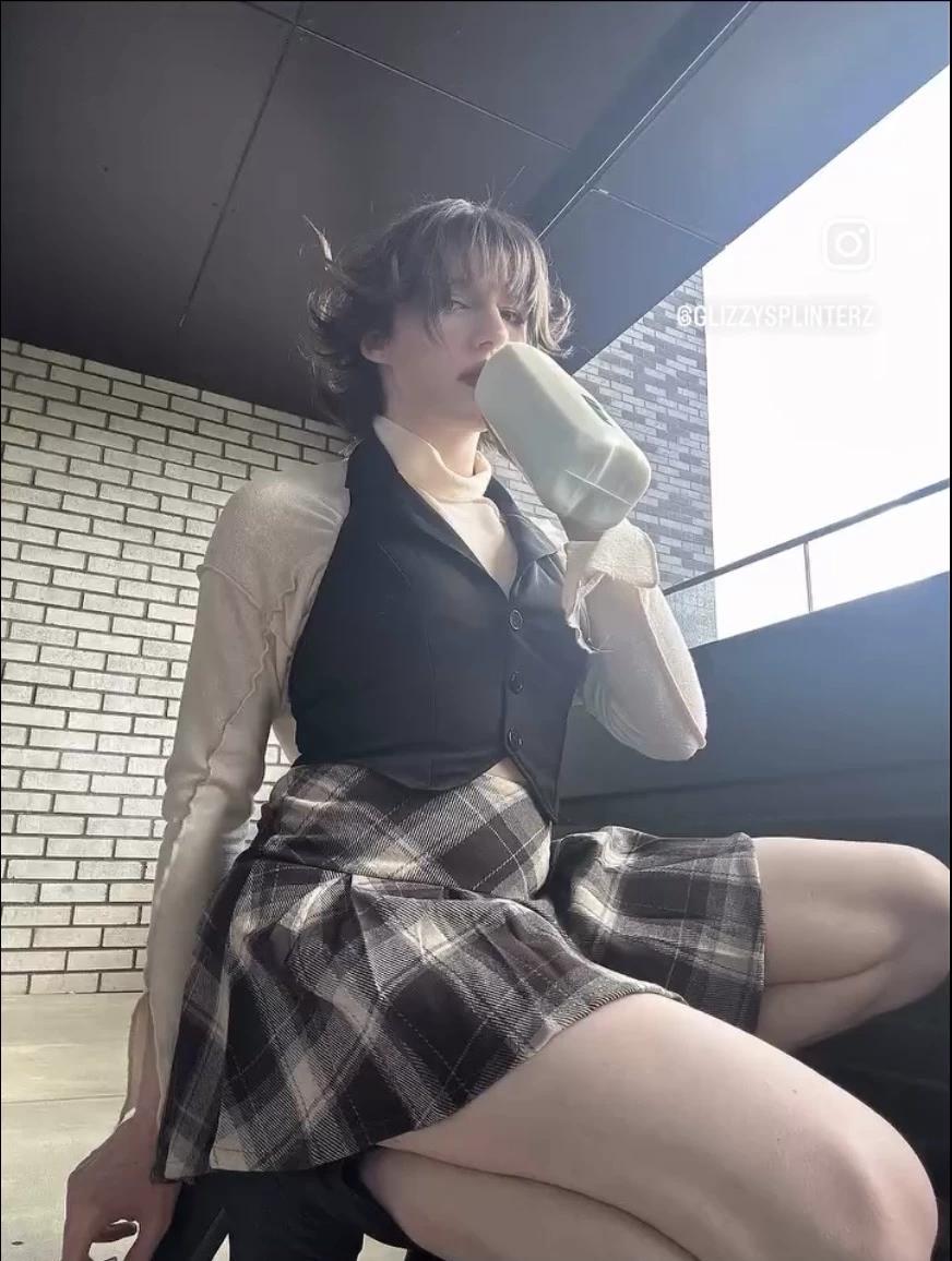 Jules thumbnail