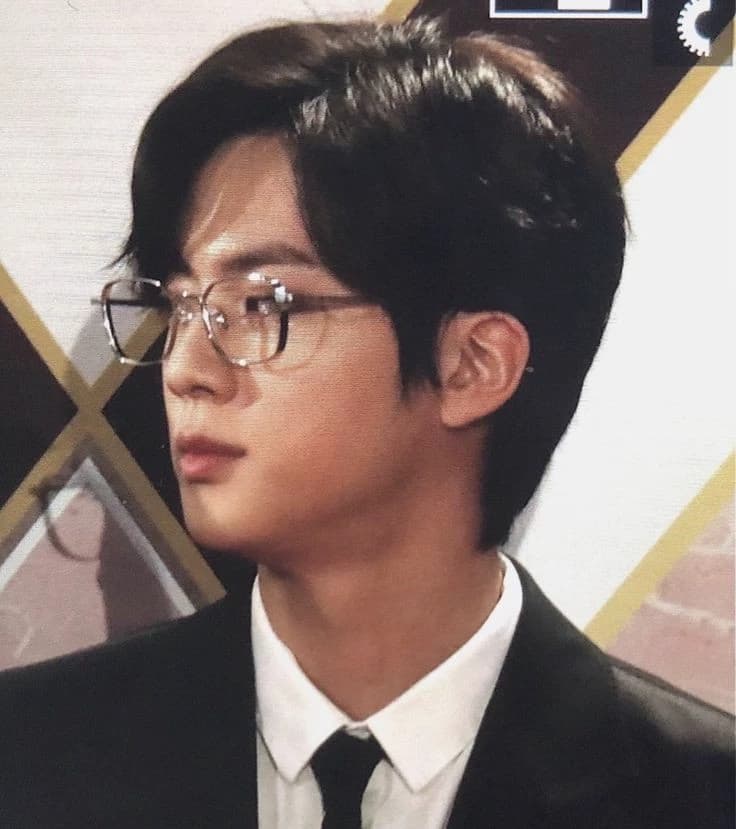 Kim Seokjin  thumbnail