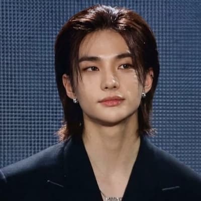 Hwang Hyunjin thumbnail