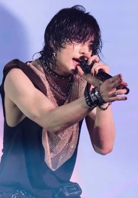 Hyunnn  thumbnail
