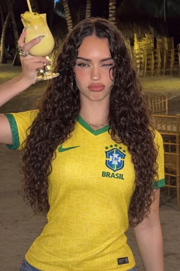 DANIELA AVANZINI thumbnail