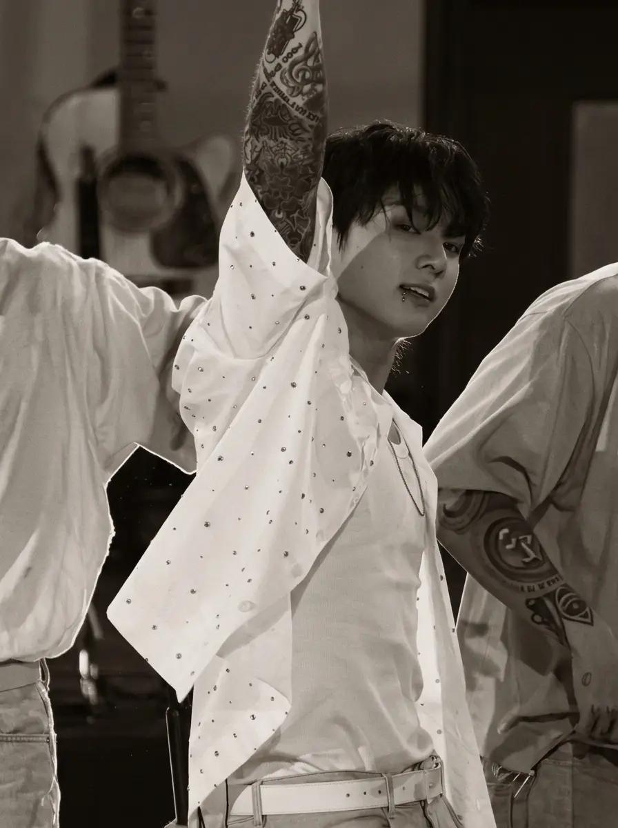 Jeon Jungkook thumbnail