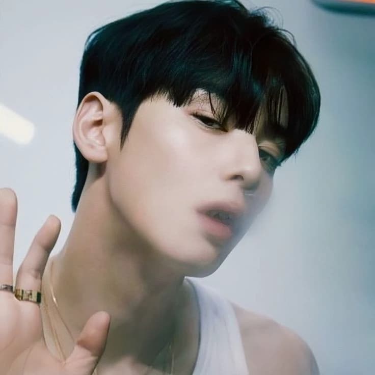 Eunwoo  thumbnail