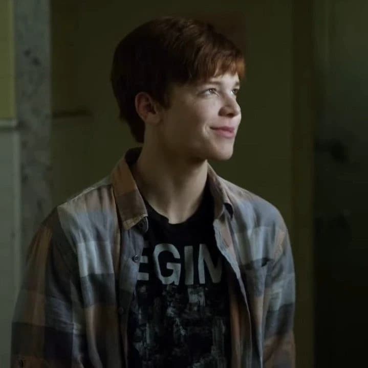 Ian Gallagher  thumbnail