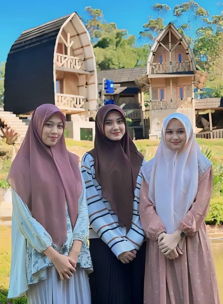 Shidah,Sarah,rose gadis kampung jiran rumah atok  thumbnail