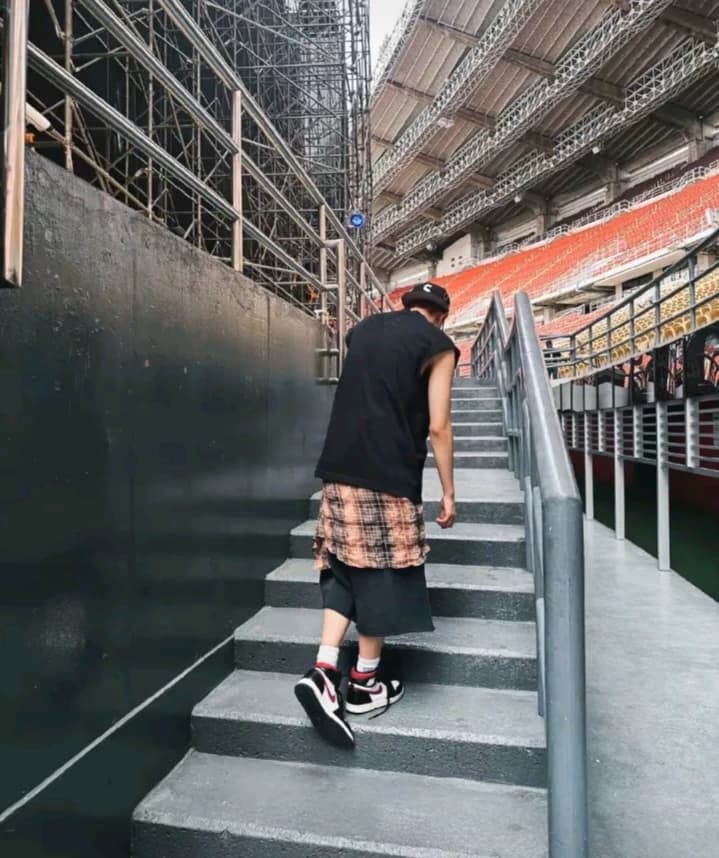 Lee Heeseung thumbnail