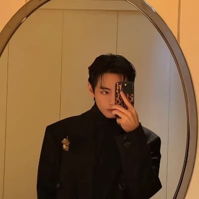 KIM TAEHYUNG  thumbnail