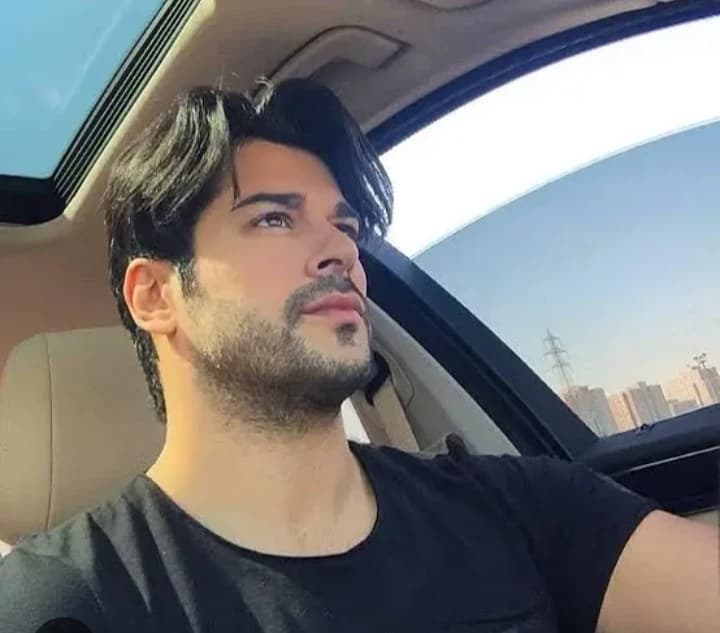 Burak Özçivit thumbnail