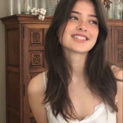 Lily thumbnail
