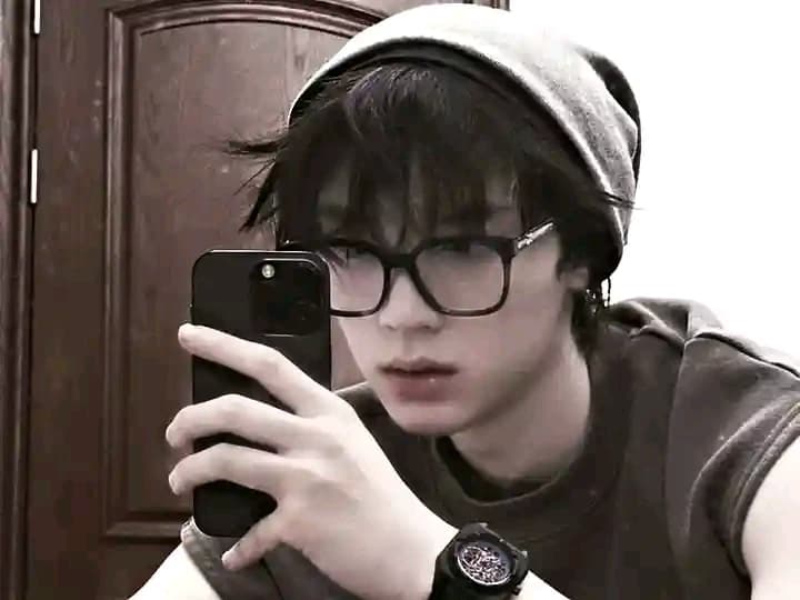 Zhou Yiran  thumbnail