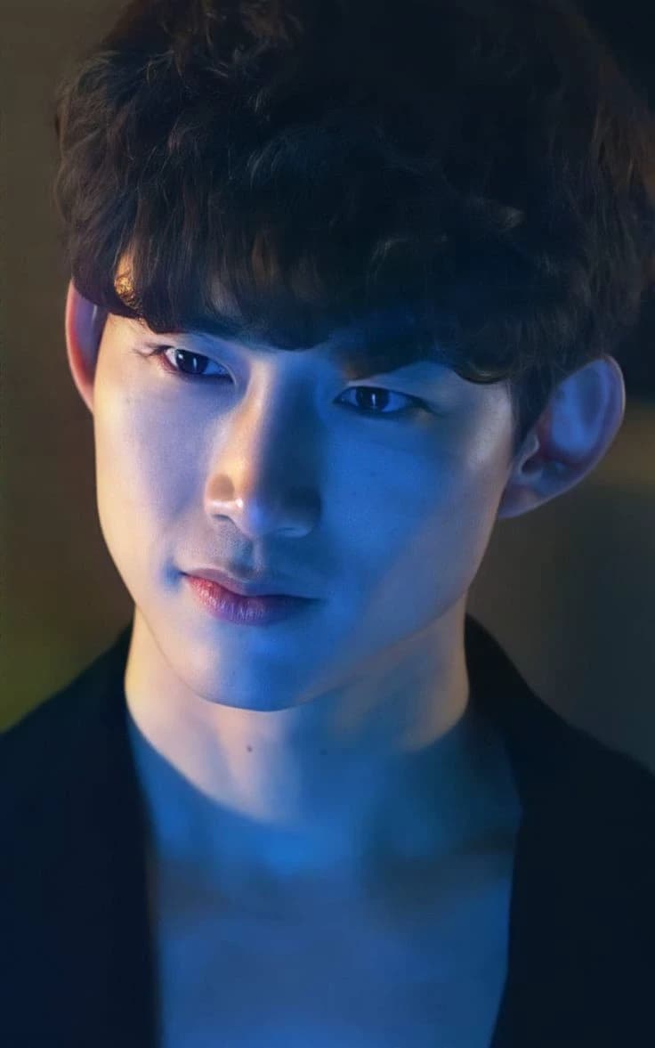 OK Taecyeon  thumbnail