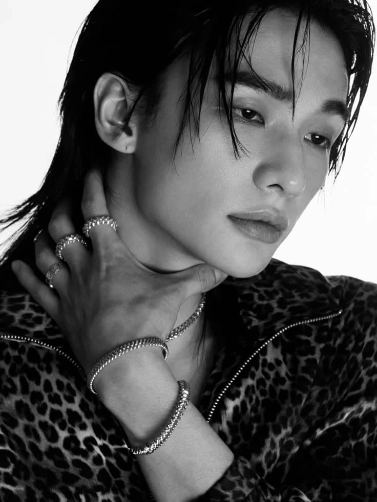 hwang hyunjin thumbnail