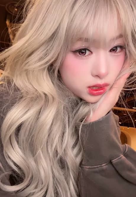 Ahyeon ( B.B.M) thumbnail