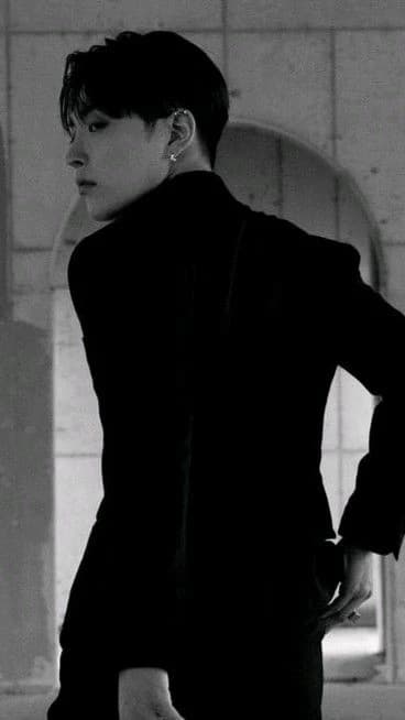 Hongjoong thumbnail