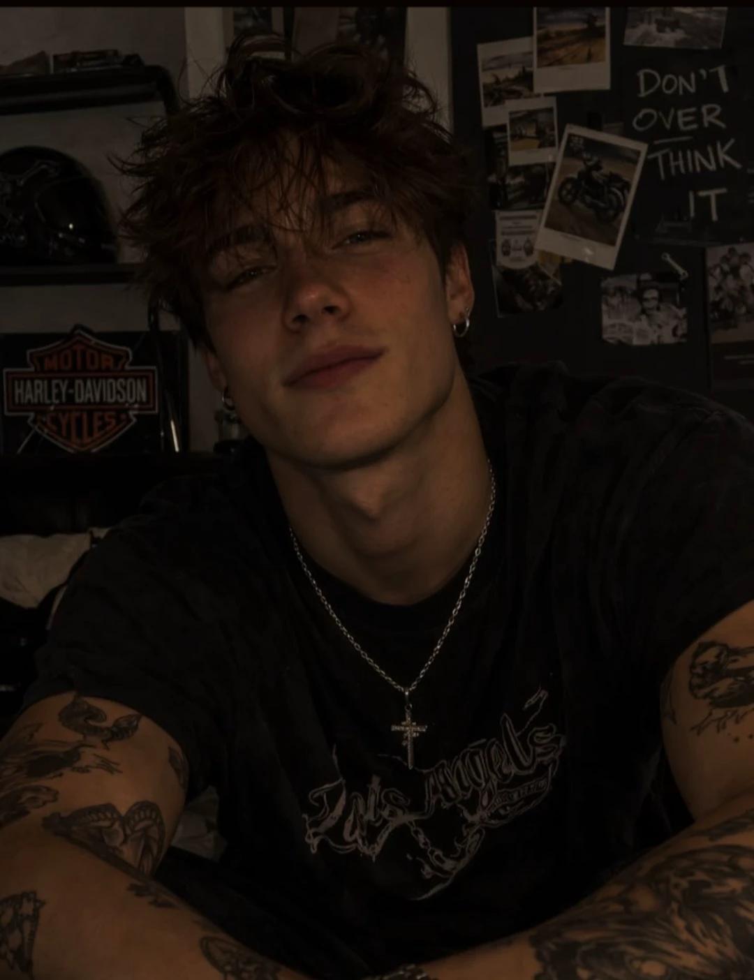 Eli Ronesco thumbnail