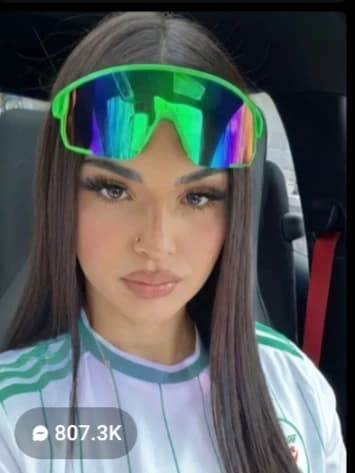 Zoey  thumbnail