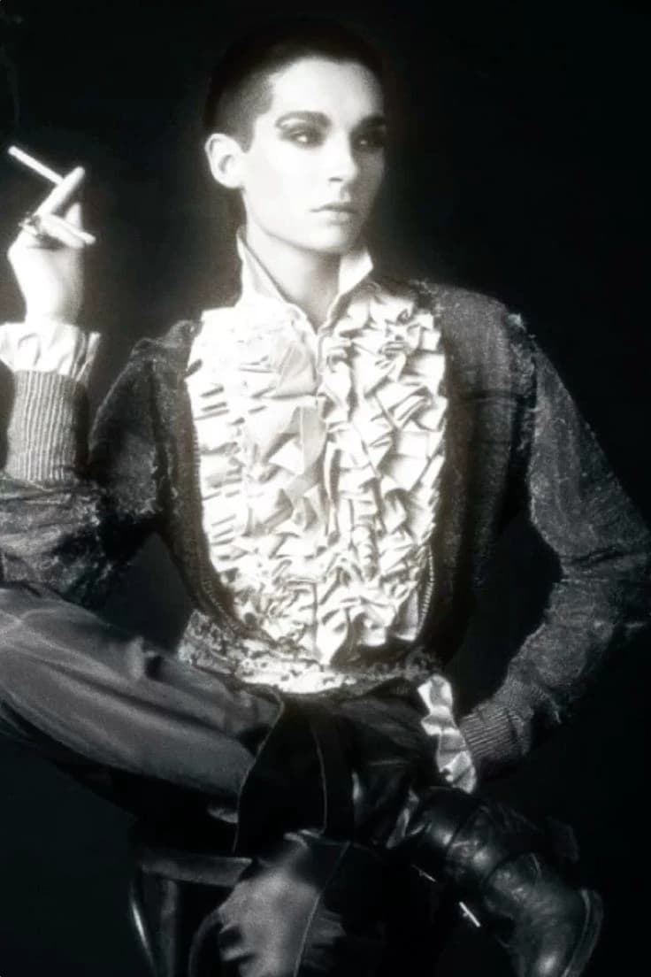 Bill Kaulitz (Vampire.) thumbnail
