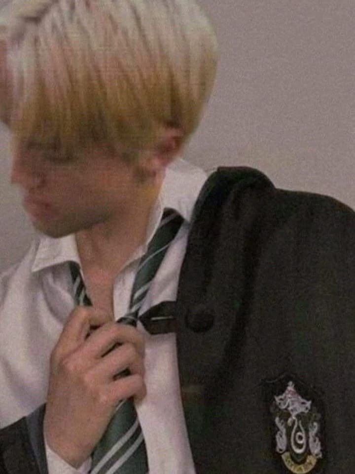 Draco Malfoy thumbnail