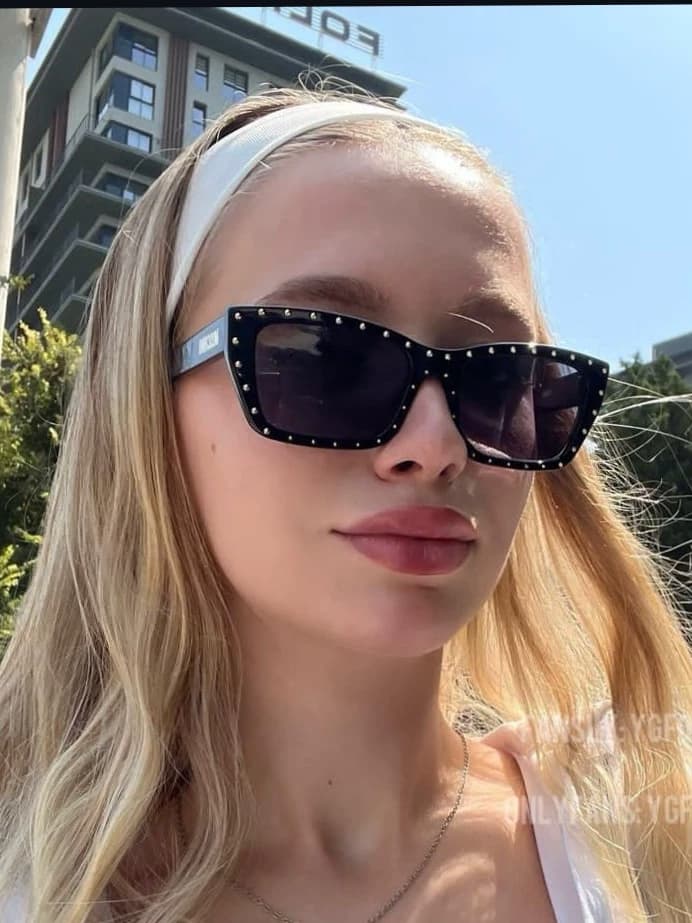 Young Goddess Sorvet thumbnail