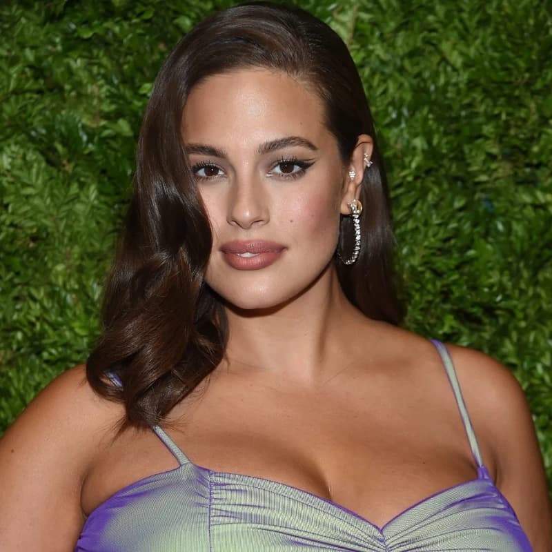 Ashley Graham thumbnail