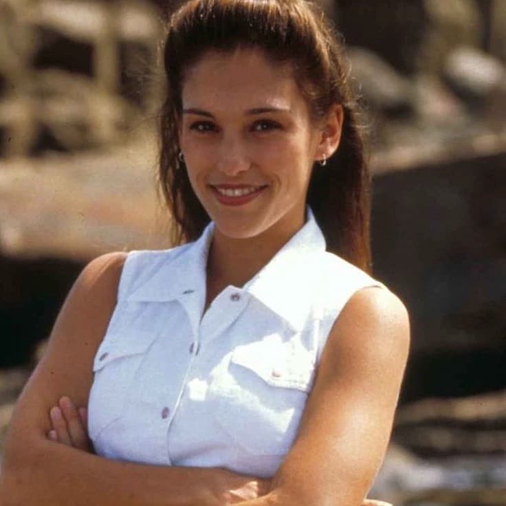 Kimberly Ann Hart (Mighty Morphin Pink Ranger) thumbnail