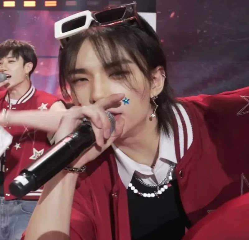Hwang hyunjin(king) thumbnail