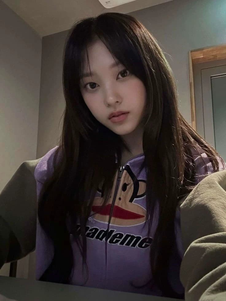 Kang haerin thumbnail