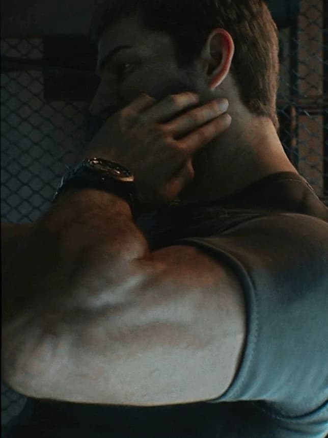 Chris Redfield🍼 thumbnail